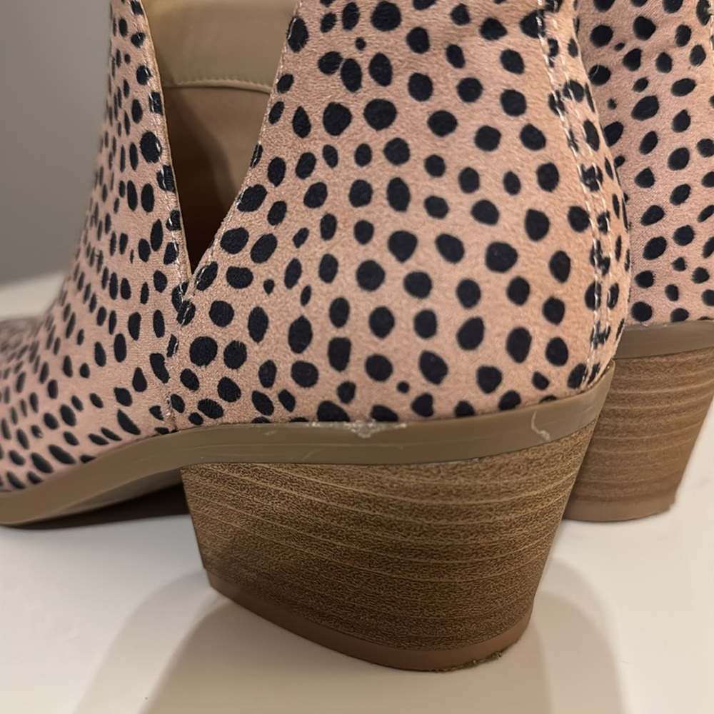 Universal Thread Leopard Booties - Picture 7 of 10